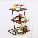 cake stand