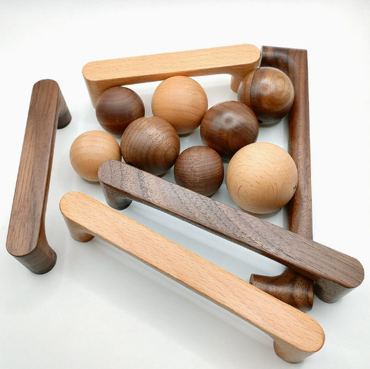 15 Wooden handle - Image 1