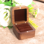 Wooden jewelry box for rings - Image 2
